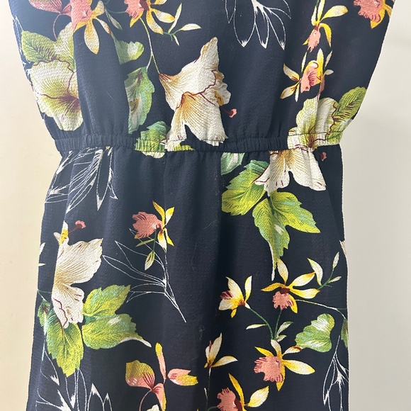 Floral print mini dress - Picture 2 of 3